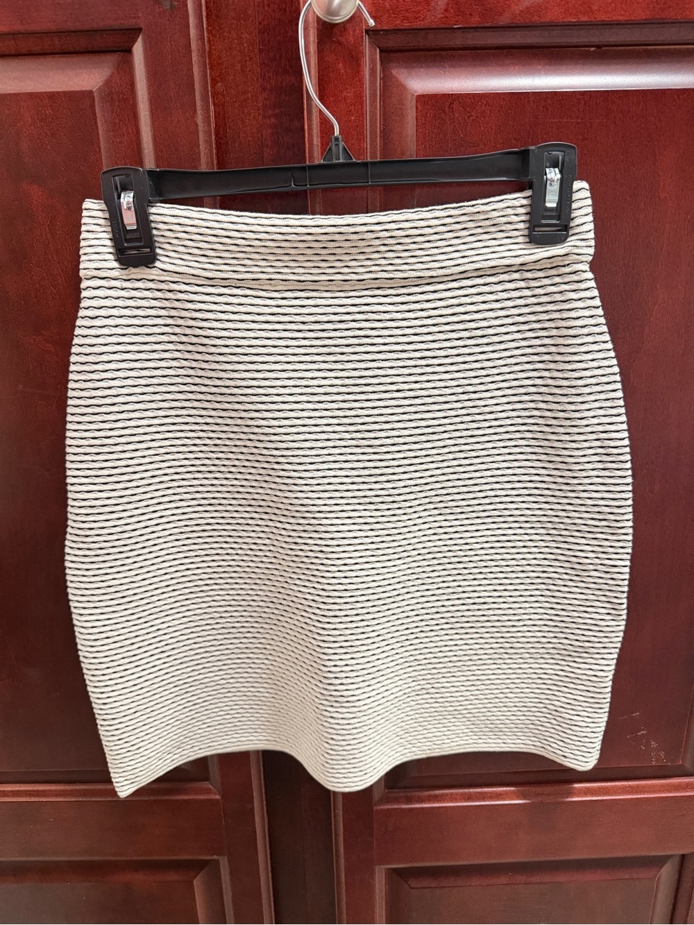 Theory Textured Knit Mini Skirt | Women’s Medium | Cream & Black